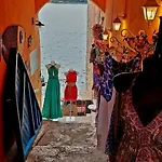 Mediterranes Mit Grillbereich, Liegen Im Garten, Privatparkplatz, Wifi * Rovinj