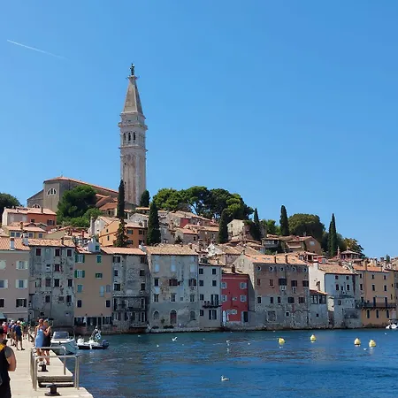 Mediterranes Mit Grillbereich, Liegen Im Garten, Privatparkplatz, Wifi Apartment Rovinj