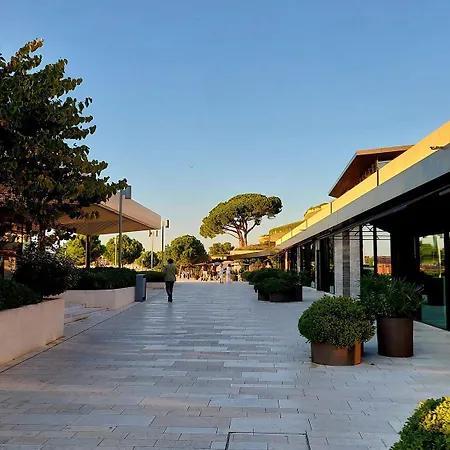 Apartment Mediterranes Mit Grillbereich, Liegen Im Garten, Privatparkplatz, Wifi *